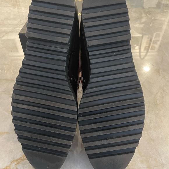 Halogen Burgandy Patent Leather, leather lined. Size 8.5 - Picture 5 of 5